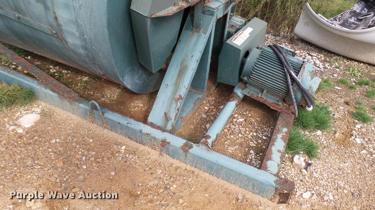 image for item DC2662 Kraus rotary fertilizer blender/mixer