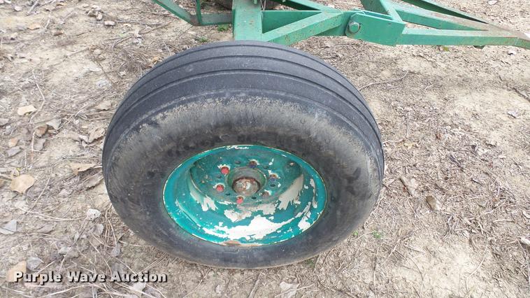 image for item DC2664 Anhydrous ammonia nurse tank running gear