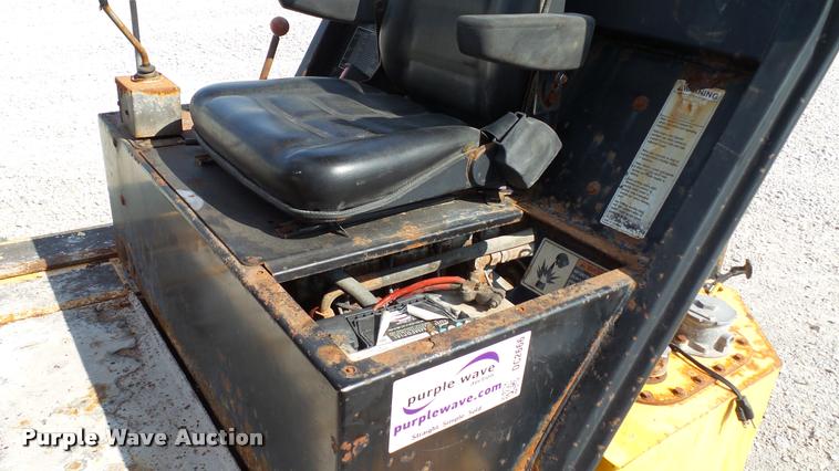 image for item DC2666 2000 Willmar Wrangler 4500 wheel loader