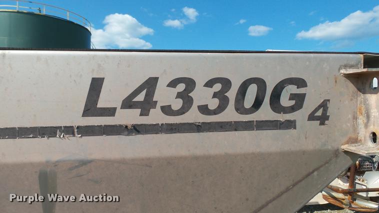 image for item DC2668 New Leader L4330G4 MultApplier stainless steel spreader box