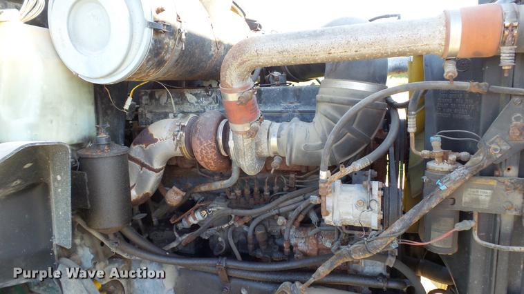 image for item DC2669 1996 Mack CH613 truck cab and chassis