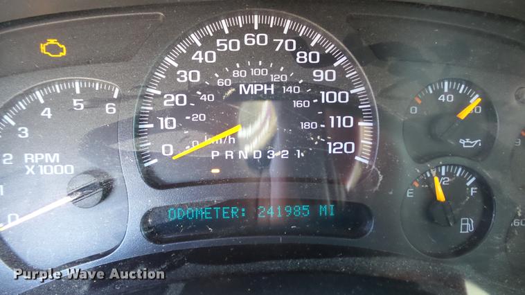 image for item DC2670 2006 Chevrolet Silverado 2500HD Ext. Cab pickup truck