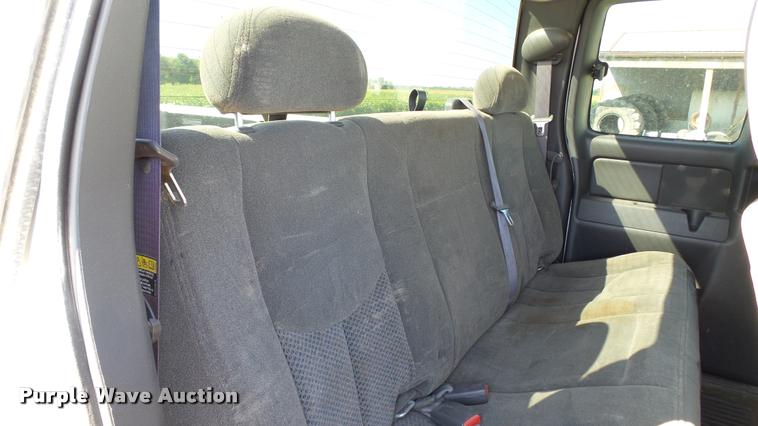 image for item DC2670 2006 Chevrolet Silverado 2500HD Ext. Cab pickup truck