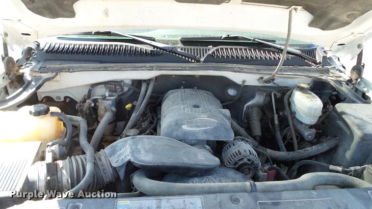 image for item DC2670 2006 Chevrolet Silverado 2500HD Ext. Cab pickup truck