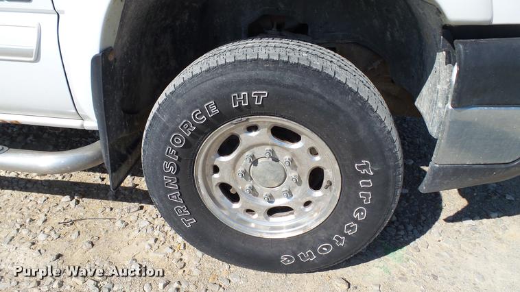 image for item DC2670 2006 Chevrolet Silverado 2500HD Ext. Cab pickup truck