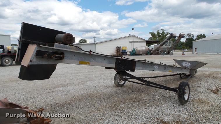 image for item DC2671 Unverferth seed conveyor