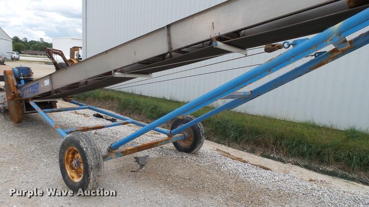 image for item DC2672 Waconia fertilizer conveyor
