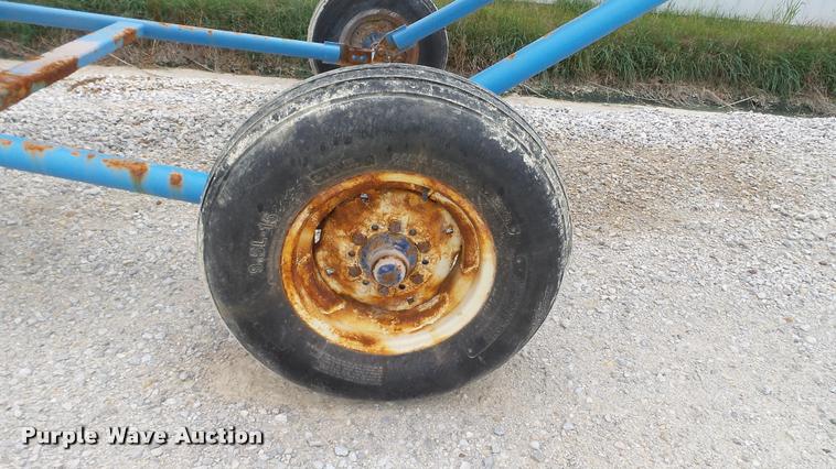 image for item DC2672 Waconia fertilizer conveyor