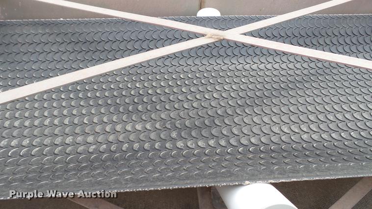 image for item DC2672 Waconia fertilizer conveyor