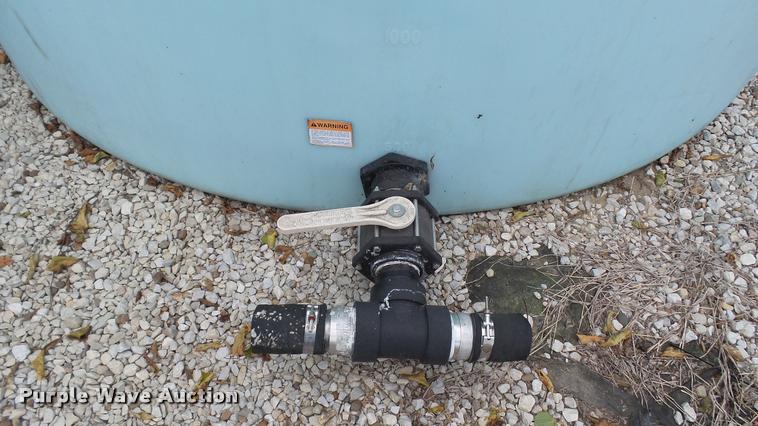 image for item DC2674 Norwesco flat bottom upright poly tank