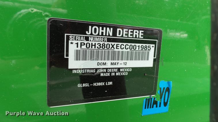image for item DC2675 1995 John Deere 7200 MFWD tractor