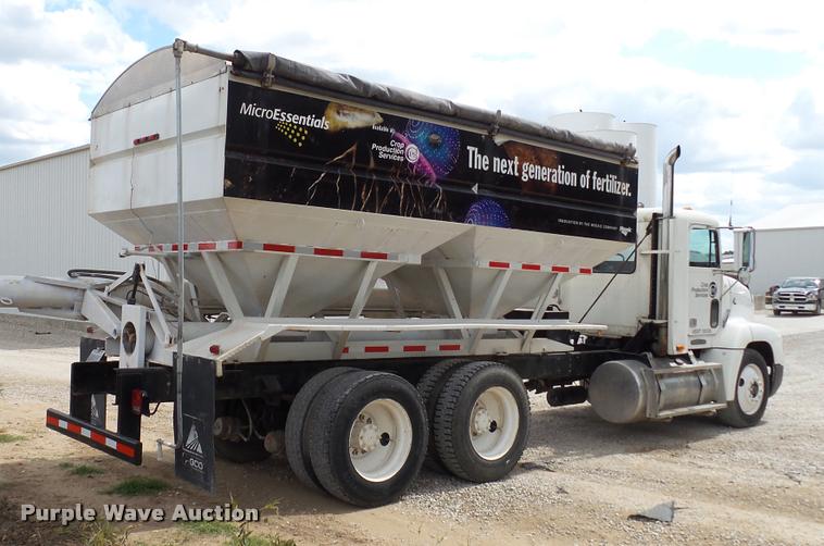 image for item DC2676 1995 Freightliner FLD112 seed tender truck