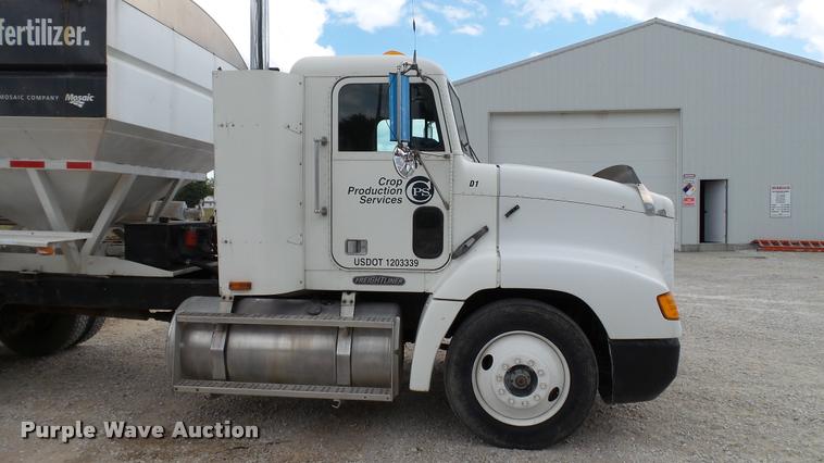 image for item DC2676 1995 Freightliner FLD112 seed tender truck
