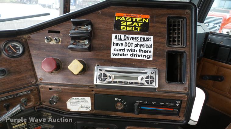 image for item DC2676 1995 Freightliner FLD112 seed tender truck