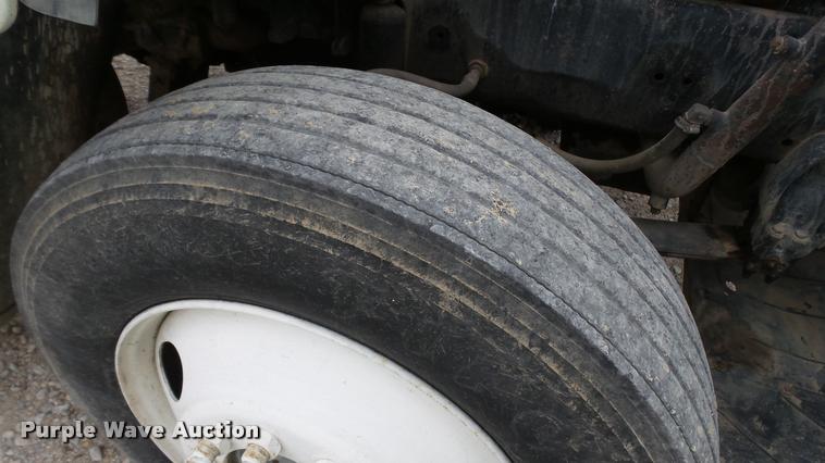 image for item DC2676 1995 Freightliner FLD112 seed tender truck