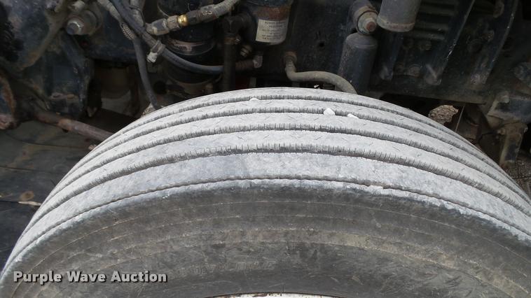 image for item DC2676 1995 Freightliner FLD112 seed tender truck