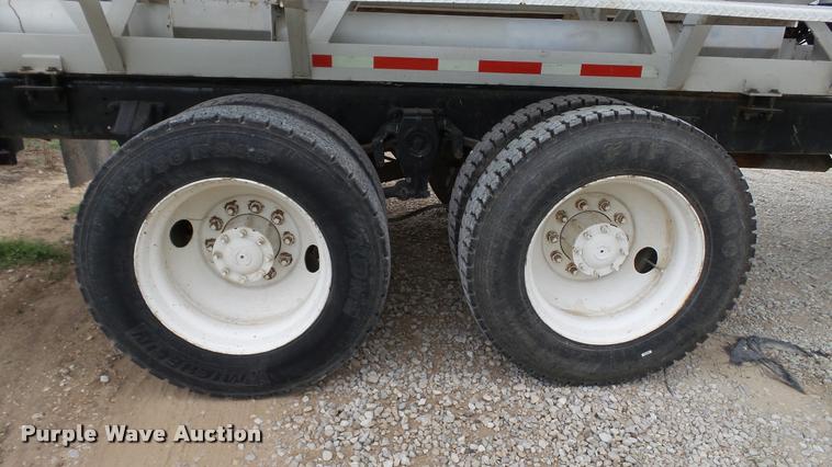 image for item DC2676 1995 Freightliner FLD112 seed tender truck