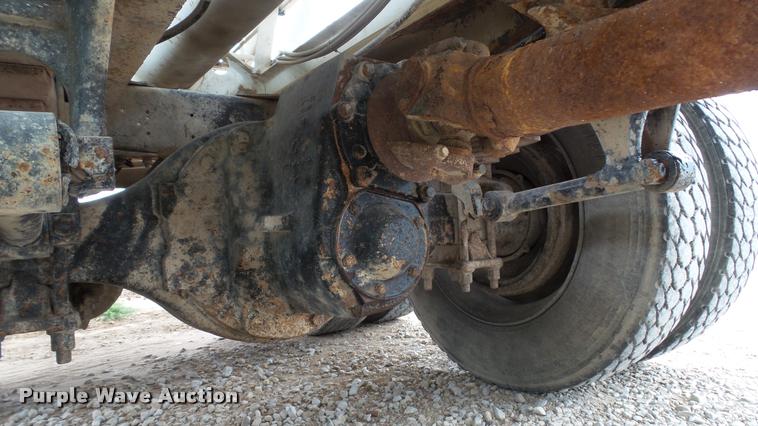 image for item DC2676 1995 Freightliner FLD112 seed tender truck