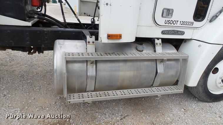 image for item DC2676 1995 Freightliner FLD112 seed tender truck