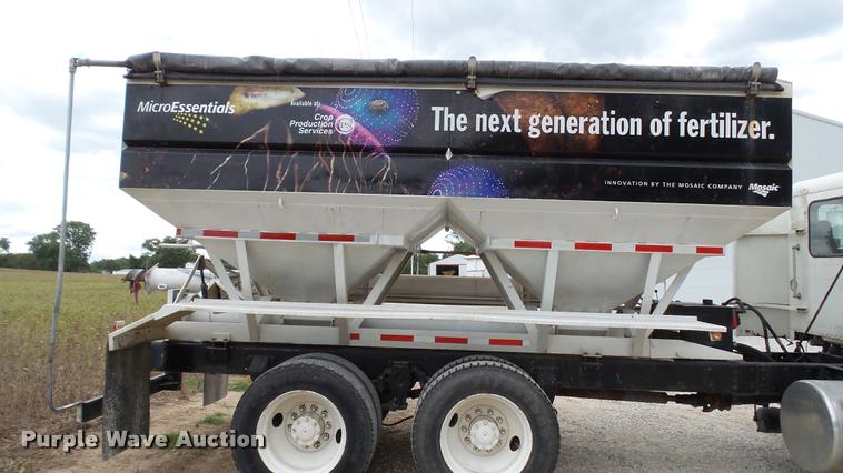 image for item DC2676 1995 Freightliner FLD112 seed tender truck