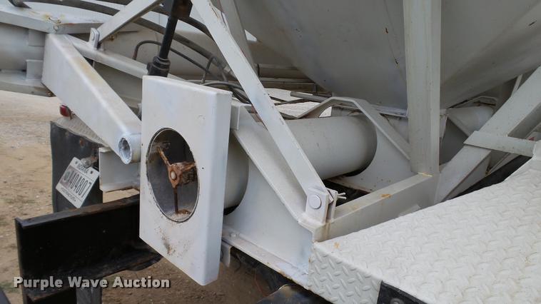 image for item DC2676 1995 Freightliner FLD112 seed tender truck