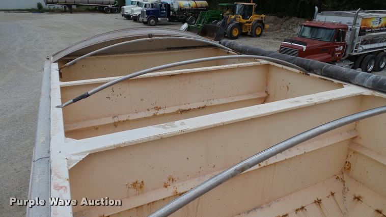 image for item DC2676 1995 Freightliner FLD112 seed tender truck