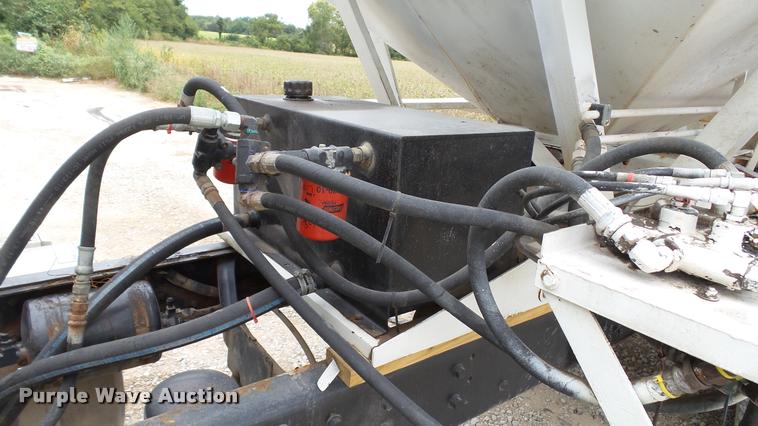 image for item DC2676 1995 Freightliner FLD112 seed tender truck