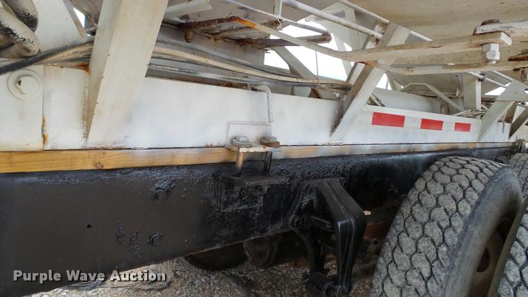 image for item DC2676 1995 Freightliner FLD112 seed tender truck