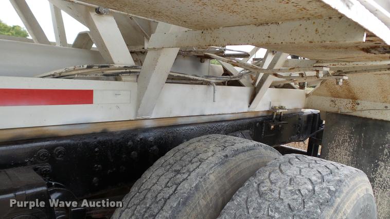 image for item DC2676 1995 Freightliner FLD112 seed tender truck