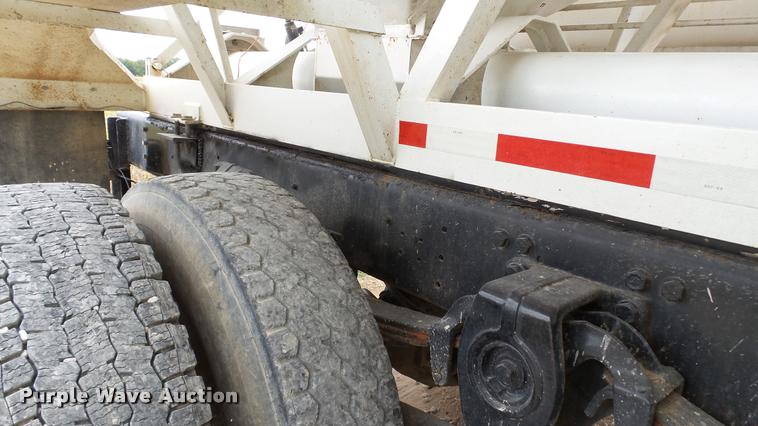 image for item DC2676 1995 Freightliner FLD112 seed tender truck