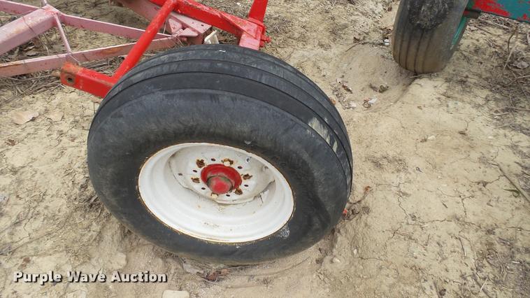 image for item DC2679 Anhydrous ammonia nurse tank running gear