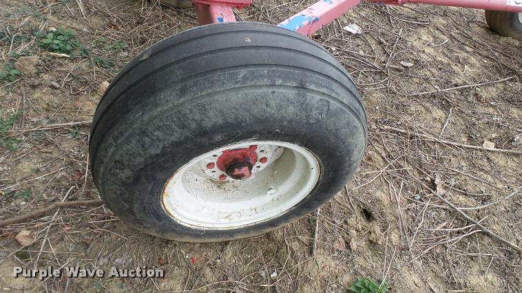 image for item DC2680 Anhydrous ammonia nurse tank running gear