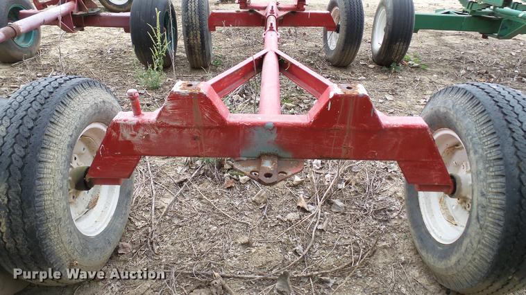 image for item DC2682 Anhydrous ammonia nurse tank running gear