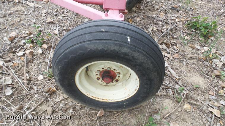 image for item DC2685 Anhydrous ammonia nurse tank running gear