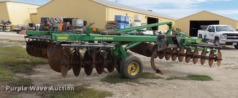 image for item DC6422 John Deere 512 disk ripper