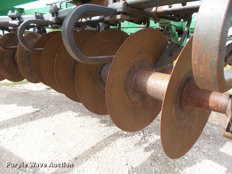 image for item DC6422 John Deere 512 disk ripper