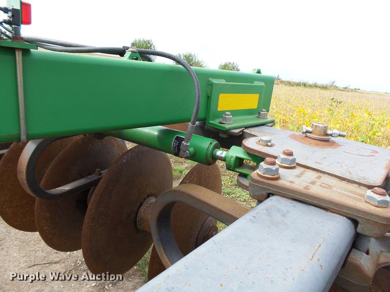 image for item DC6422 John Deere 512 disk ripper