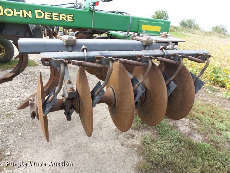 image for item DC6422 John Deere 512 disk ripper
