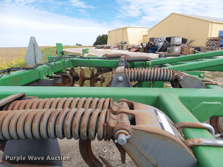 image for item DC6422 John Deere 512 disk ripper