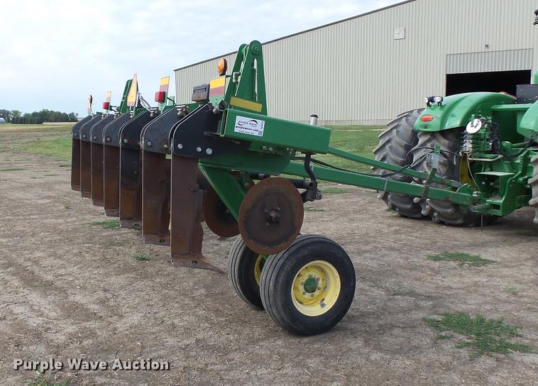 image for item DC6423 John Deere 2100 in-line ripper