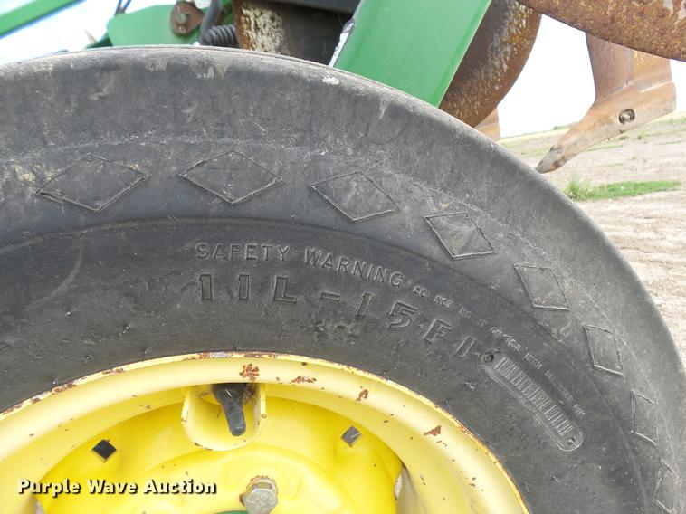image for item DC6423 John Deere 2100 in-line ripper