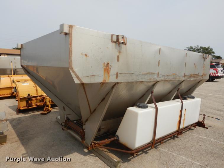 image for item BY9938 Flink stainless steel V-box spreader