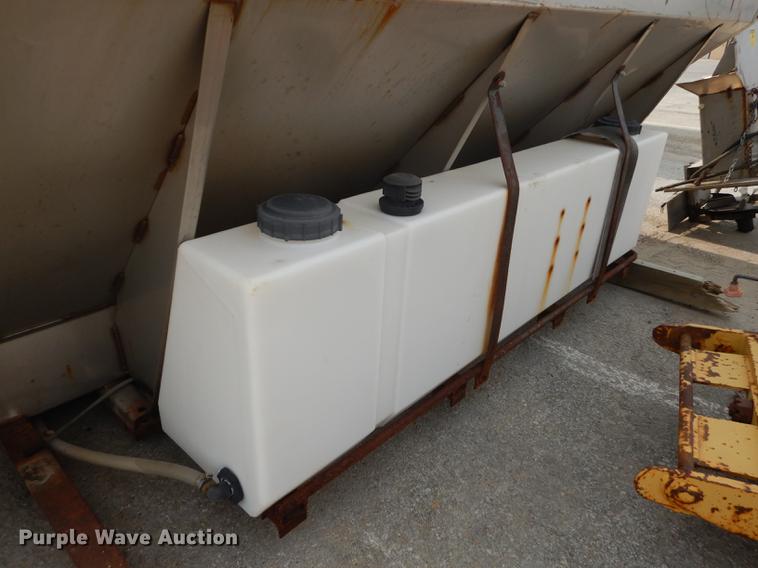 image for item BY9938 Flink stainless steel V-box spreader