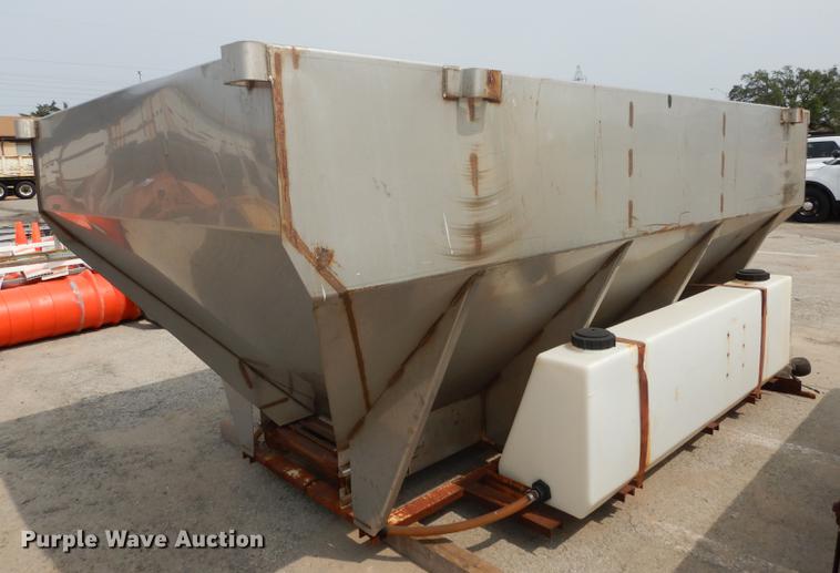 image for item BY9941 Flink stainless steel V-box spreader