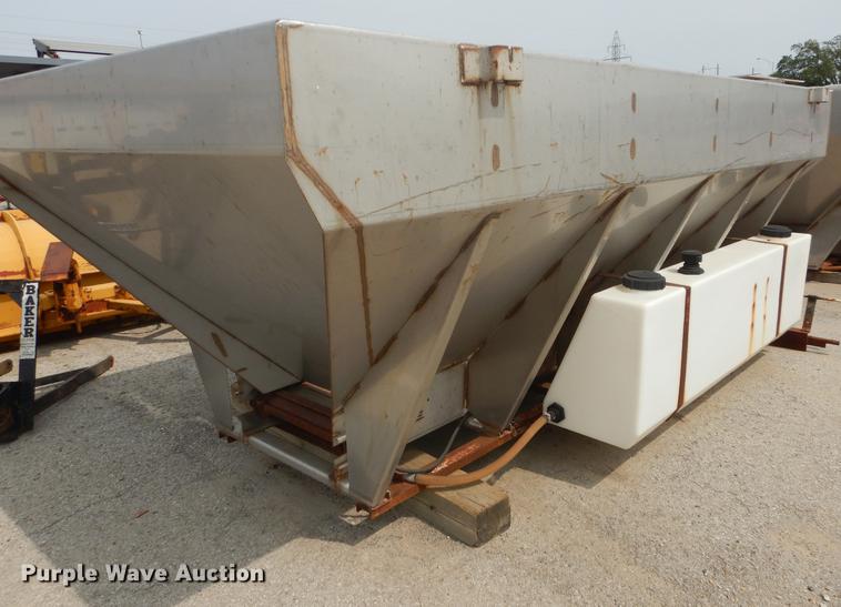 image for item BY9943 Flink stainless steel V-box spreader