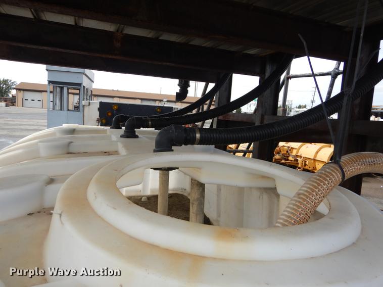 image for item BY9970 (2) salt brine tanks