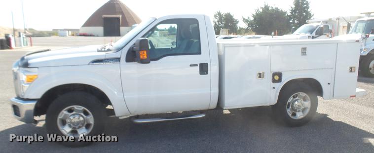 image for item DC1770 2011 Ford F250 Super Duty utility bed pickup truck