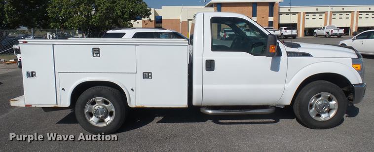 image for item DC1770 2011 Ford F250 Super Duty utility bed pickup truck