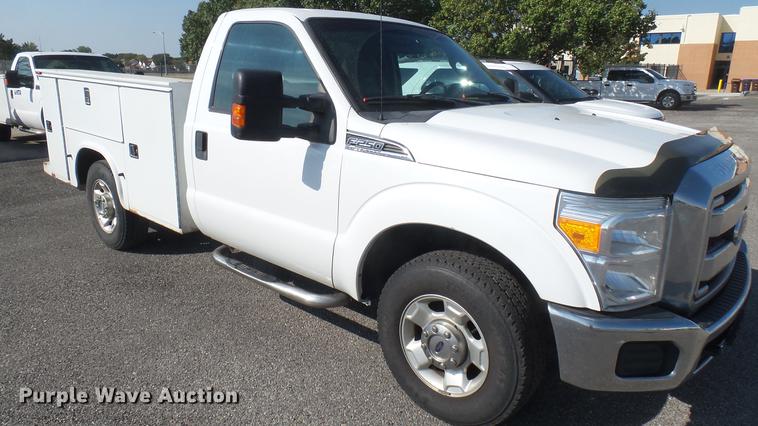 image for item DC1770 2011 Ford F250 Super Duty utility bed pickup truck