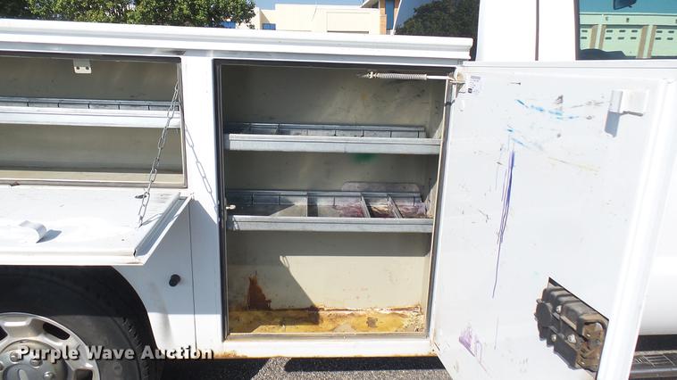 image for item DC1770 2011 Ford F250 Super Duty utility bed pickup truck